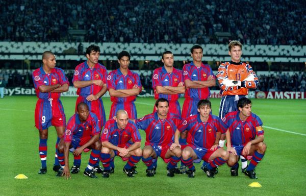 在聖詹姆斯公園球場登場的 巴塞隆納隊（Barcelona team）。